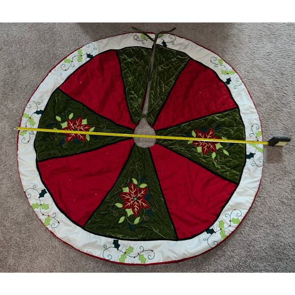 50" Poinsettia Velvet Sateen Pierced Quilted Embroidered Christmas Tree Skirt - Picture 9 of 12